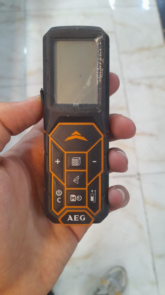 متر لیزری AEG 