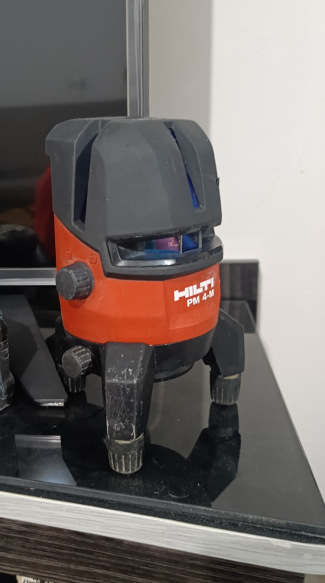 تراز لیزری هیلتی آلمان چهار خط و اصلی