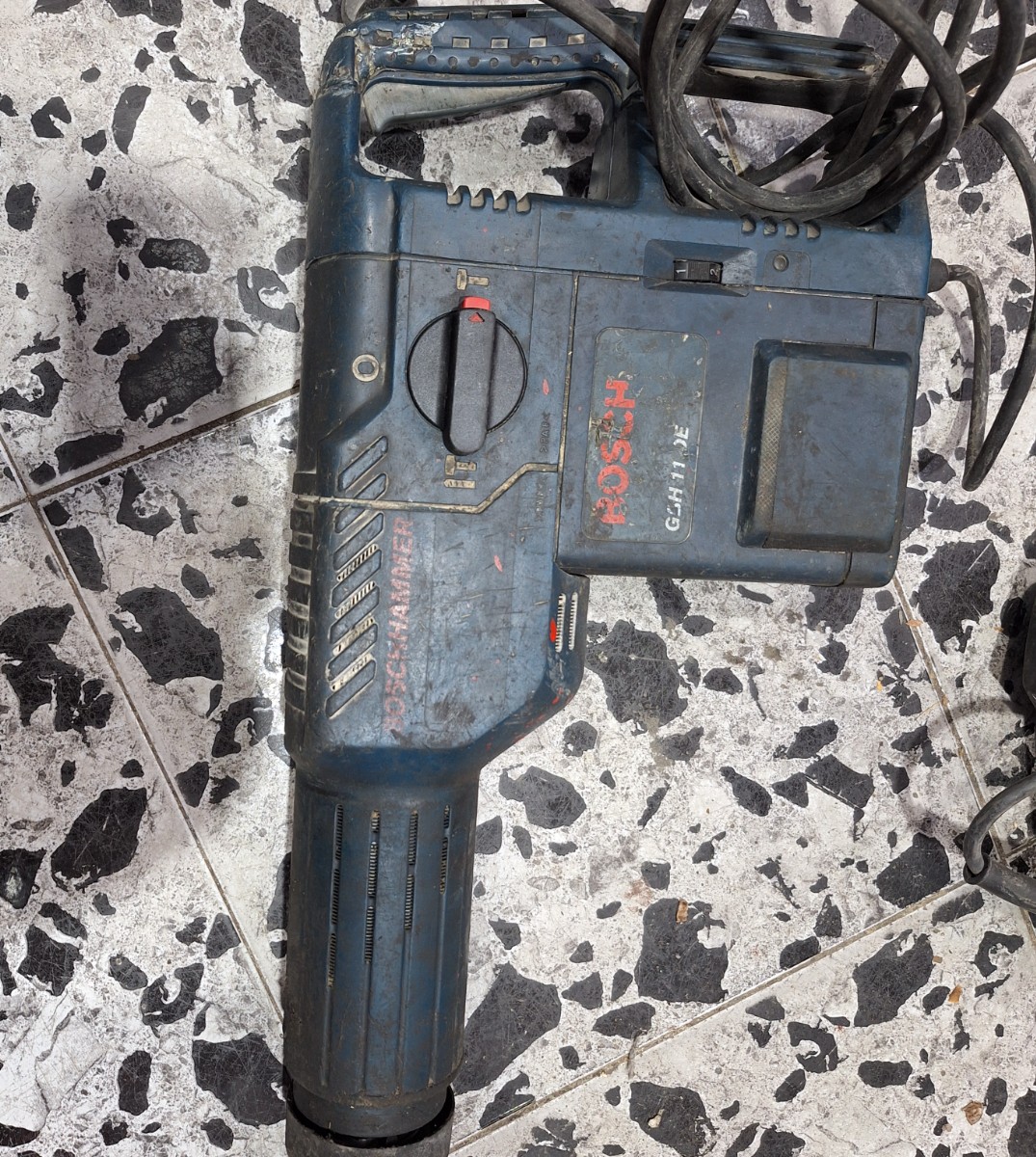 بتن کن بوش ۱۱۲۴۵